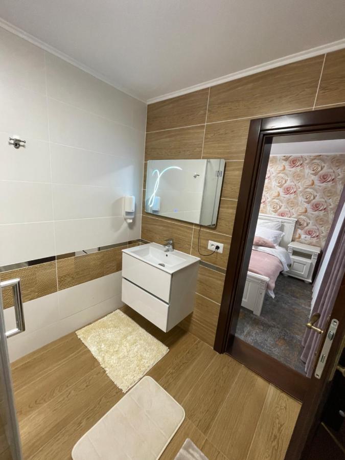 Pensiunea Alexolar New One Arada Luaran gambar